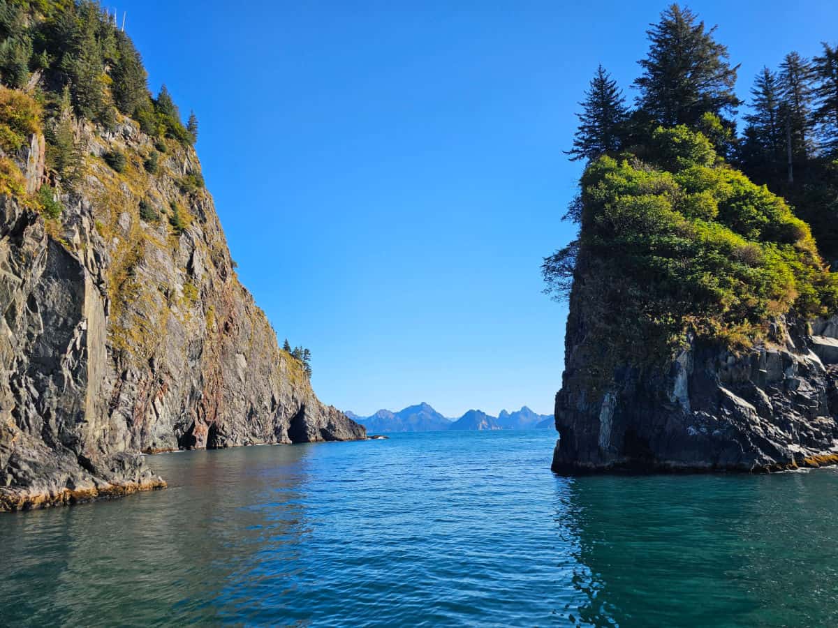 scenery on Kenai Fjords Tours